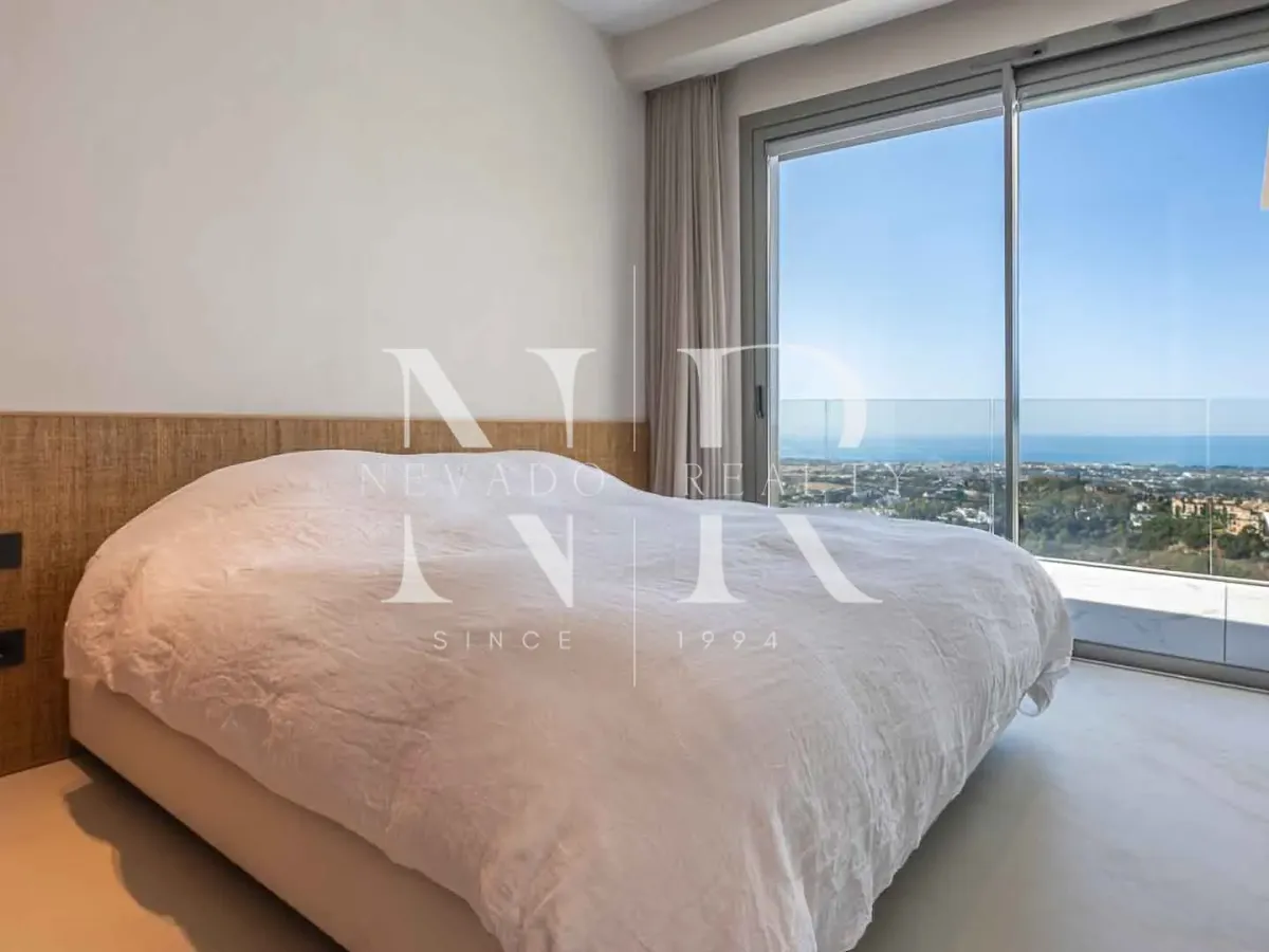 Apartment in Byu Hills development with panoramic sea views for sale