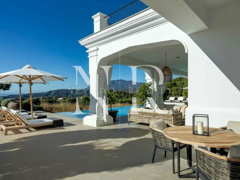 Villa in Marbella Club Golf Resort with panoramic sea views for sale