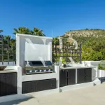 Villa in Marbella Club Golf Resort with panoramic sea views for sale 8