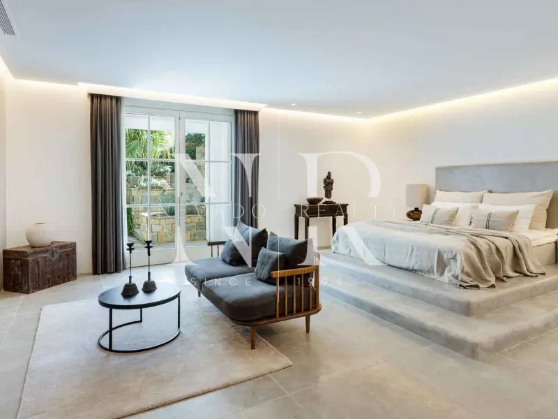 Villa in Marbella Club Golf Resort with panoramic sea views for sale