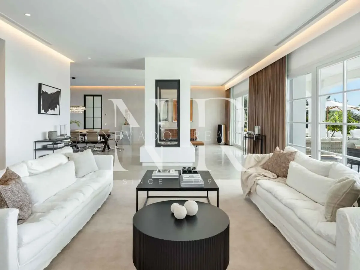 Villa in Marbella Club Golf Resort with panoramic sea views for sale