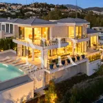 Newly built villa in La Quinta with panoramic sea views for sale 1