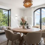 Completely renovated villa for sale in the El Madroñal gated community 14