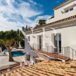 Classic Andalusian-style villa for sale in El Madroñal 4