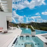 Newly built villa for sale in Lomas de la Quinta 6