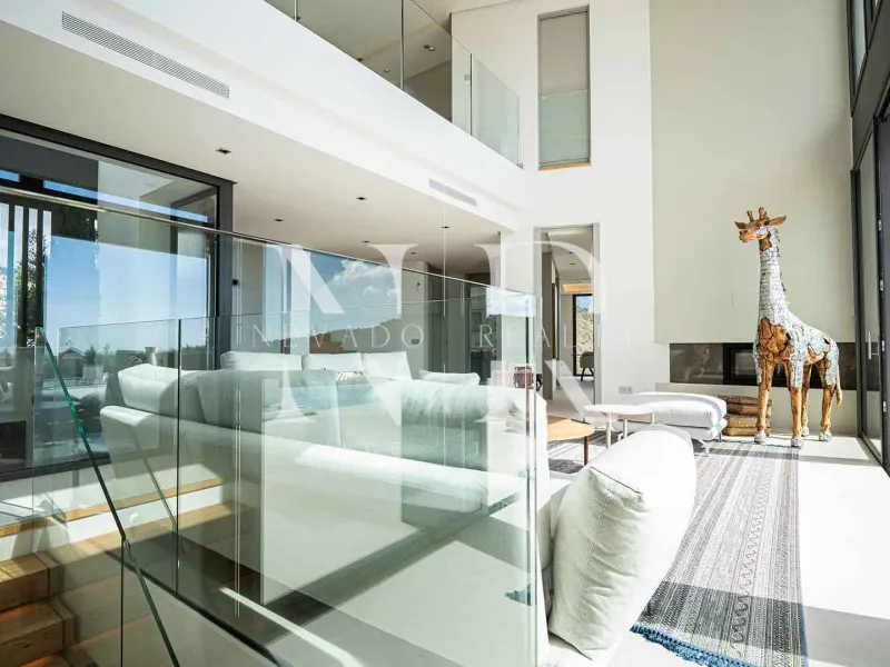 Newly built villa for sale in Lomas de la Quinta