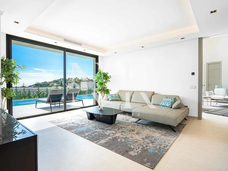 Newly built villa for sale in Lomas de la Quinta