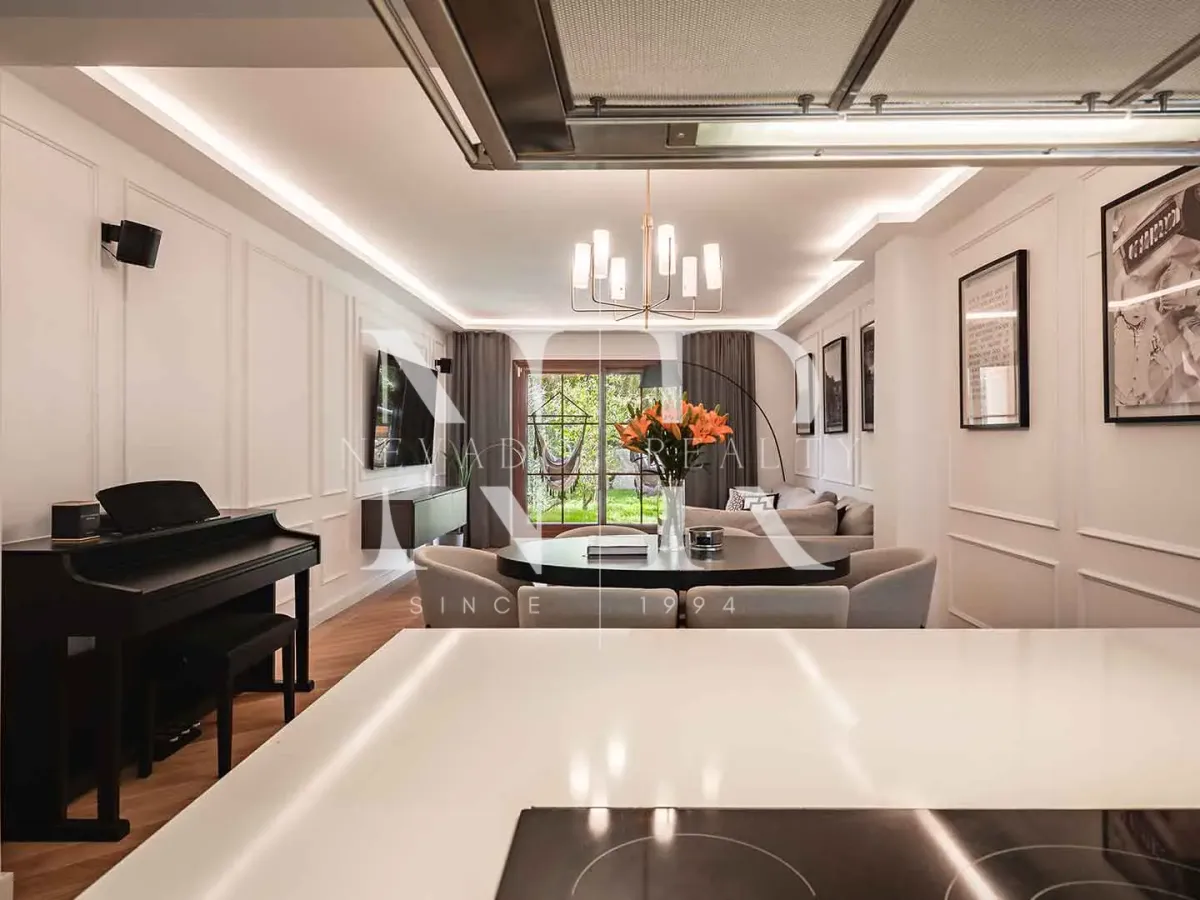 Completely renovated apartment for sale in the Gazules del Sol residential complex