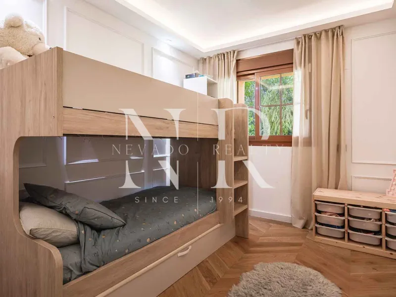 Completely renovated apartment for sale in the Gazules del Sol residential complex