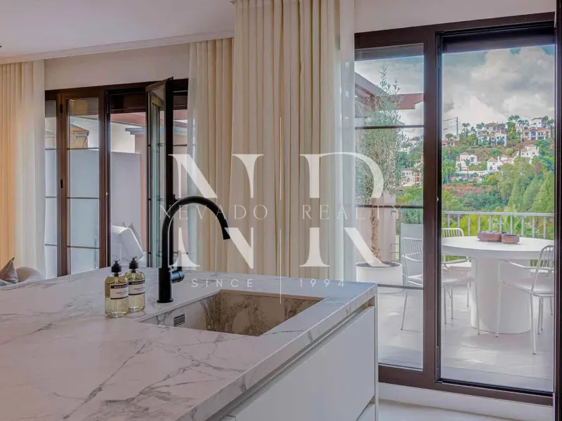 Penthouse in La Torre Urbanization with golf views for sale