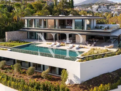 Villa in El Herrojo Alto residential development with panoramic sea views for sale