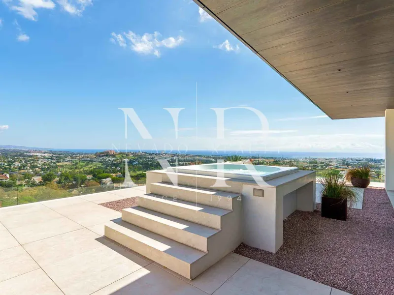 Villa in El Herrojo Alto residential development with panoramic sea views for sale