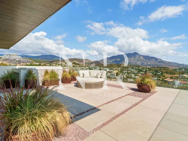 Villa in El Herrojo Alto residential development with panoramic sea views for sale