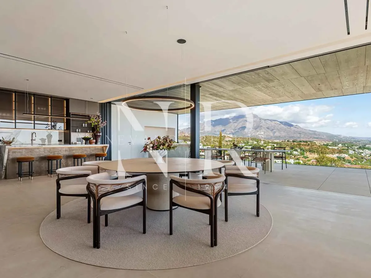 Villa in El Herrojo Alto residential development with panoramic sea views for sale