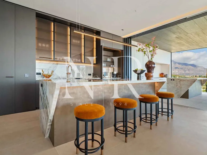 Villa in El Herrojo Alto residential development with panoramic sea views for sale