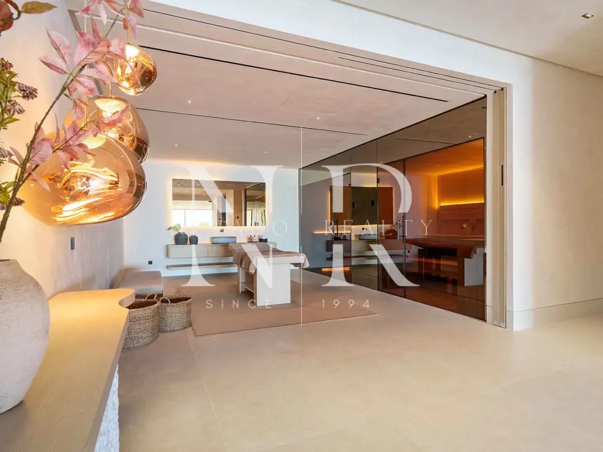 Villa in El Herrojo Alto residential development with panoramic sea views for sale