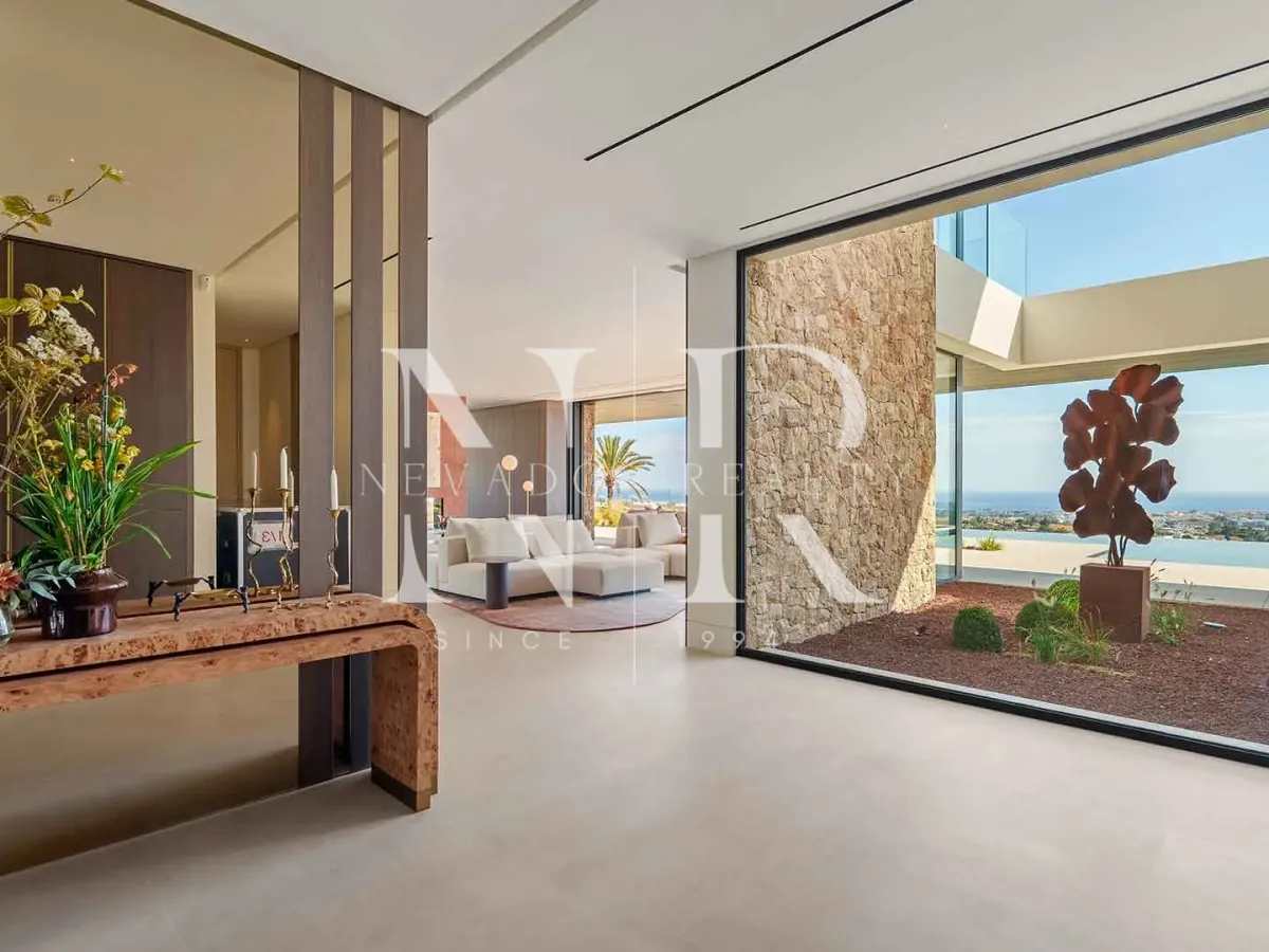 Villa in El Herrojo Alto residential development with panoramic sea views for sale