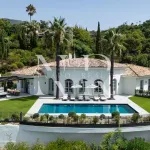 Completely renovated villa for sale in La Zagaleta residential development 1