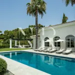 Completely renovated villa for sale in La Zagaleta residential development 3