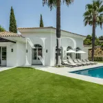 Completely renovated villa for sale in La Zagaleta residential development 4