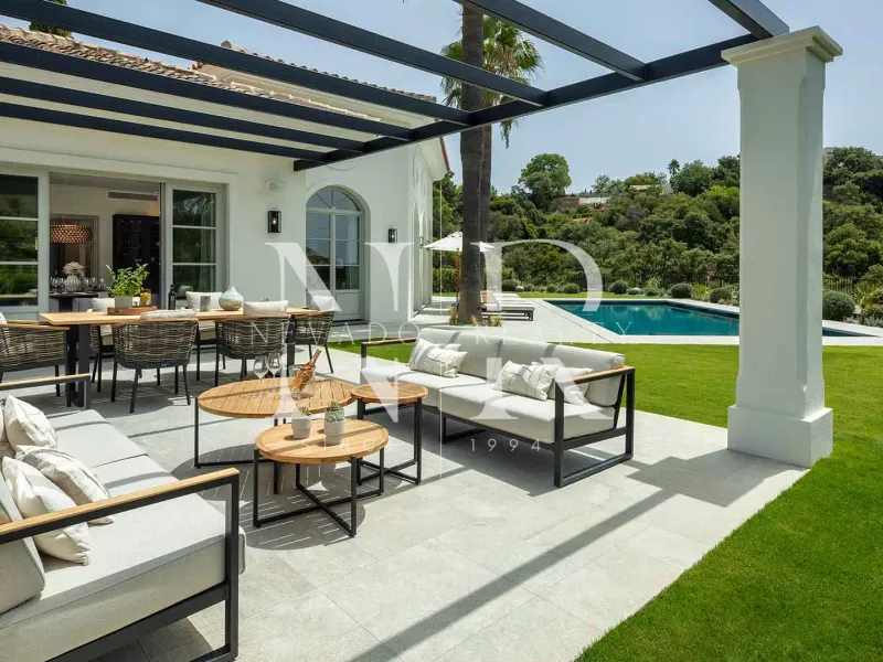 Completely renovated villa for sale in La Zagaleta residential development