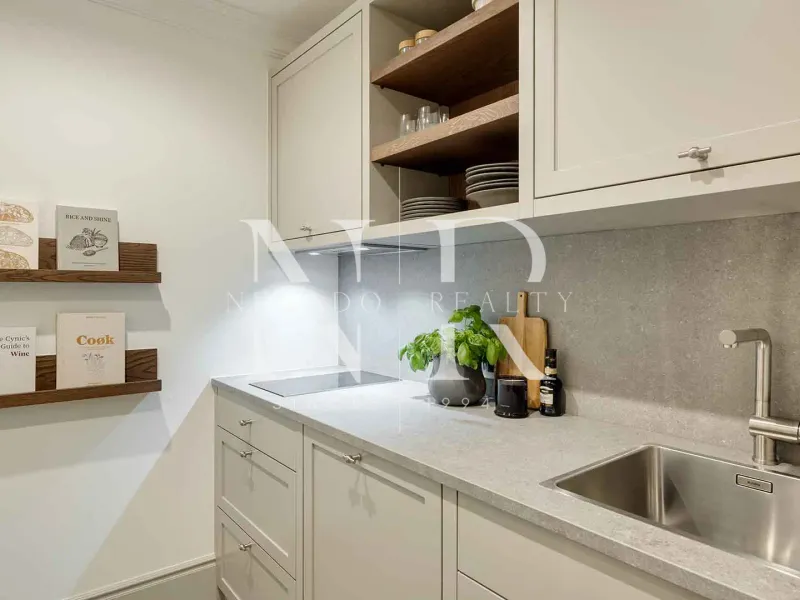 Completely renovated villa for sale in La Zagaleta residential development