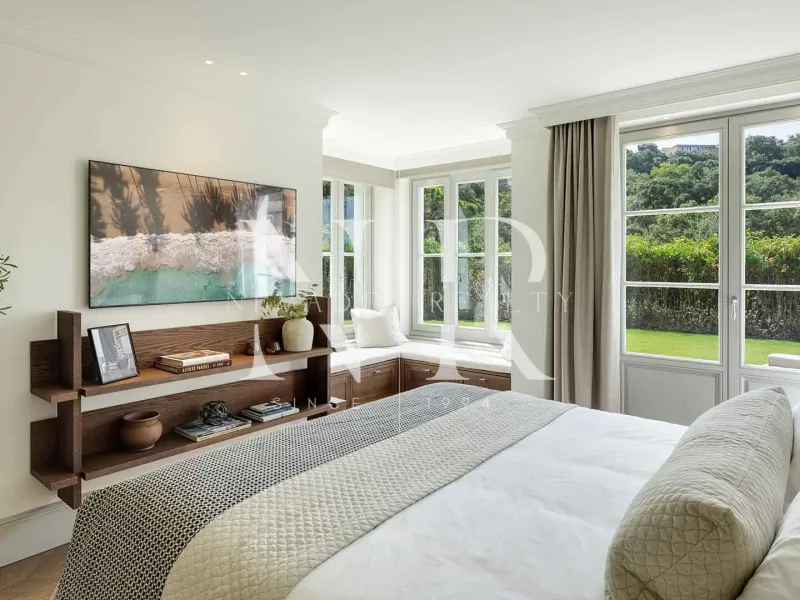 Completely renovated villa for sale in La Zagaleta residential development