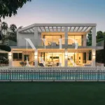 Modern-style villa for sale in La Quinta 1