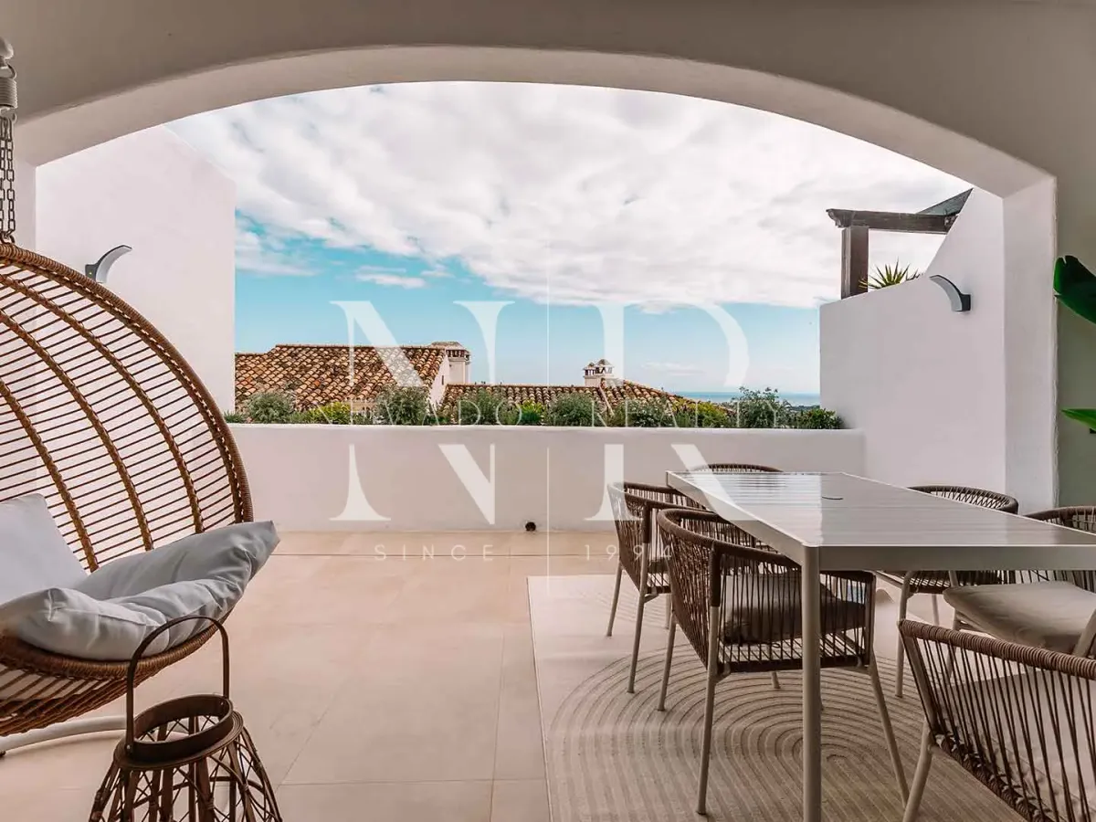 Townhouse in El Alto residential area with panoramic sea views for sale