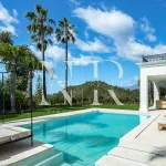 Villa in Los Arqueros with sea views for sale 5