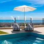 Villa in Benahavís with panoramic sea views for sale 1