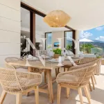 Villa in Benahavís with panoramic sea views for sale 10