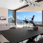 Villa in Benahavís with panoramic sea views for sale 11