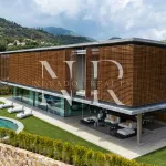 Villa in El Madroñal with panoramic sea and mountain views for sale 2