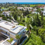 Newly built villa in El Paraiso Alto for sale 3