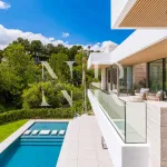 Newly built villa in El Paraiso Alto for sale 4