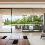 Newly built villa in El Paraiso Alto for sale 10