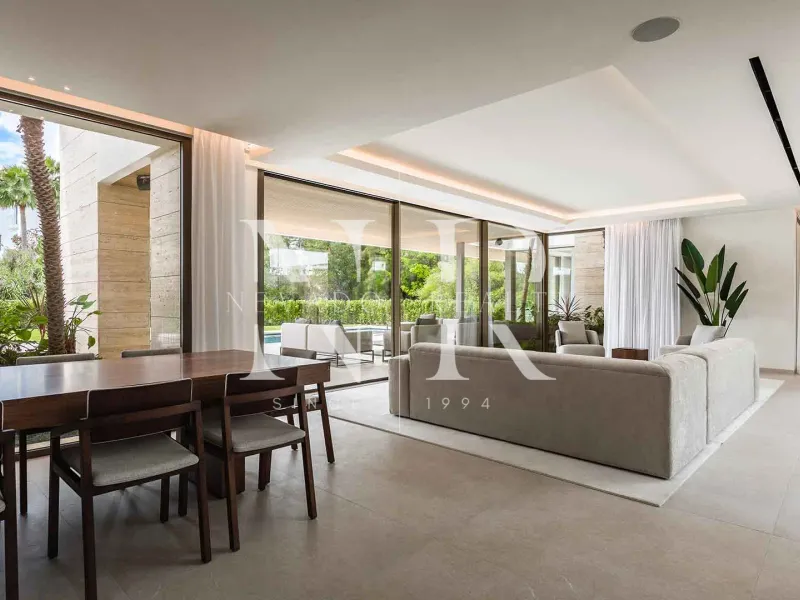 Newly built villa in El Paraiso Alto for sale