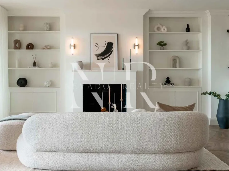 Flat in Urbanisation Monte Halcones with panoramic sea views for sale