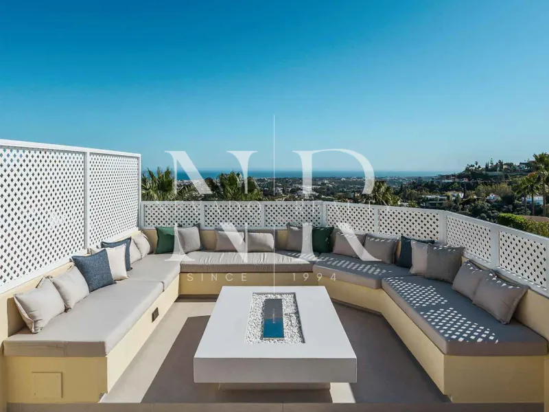 Completely renovated townhouse in La Quinta Hills for sale