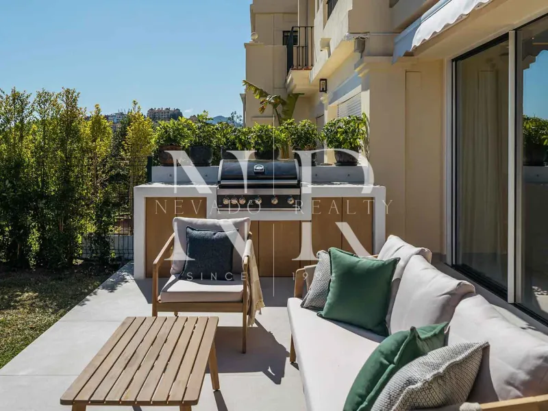 Completely renovated townhouse in La Quinta Hills for sale