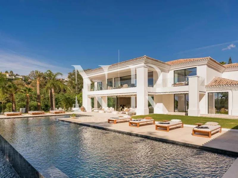 Villa in La Quinta Urbanization for sale