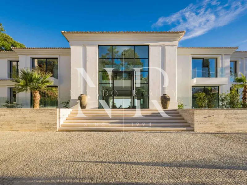 Villa in La Quinta Urbanization for sale