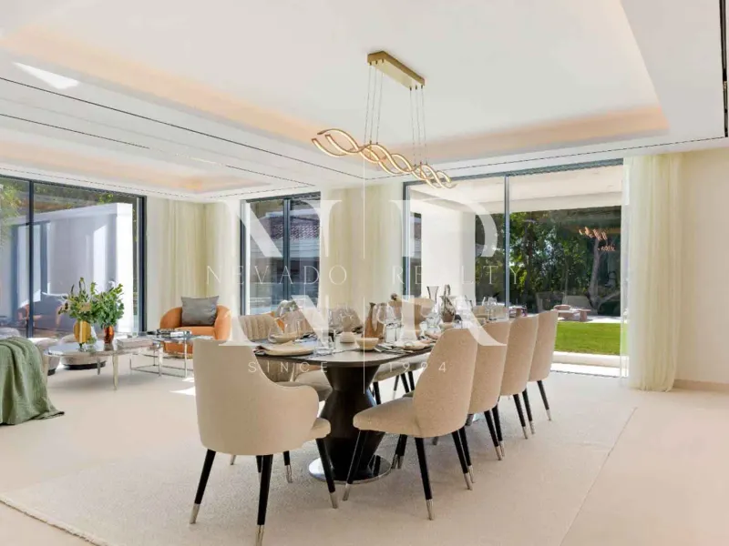 Villa in La Quinta Urbanization for sale