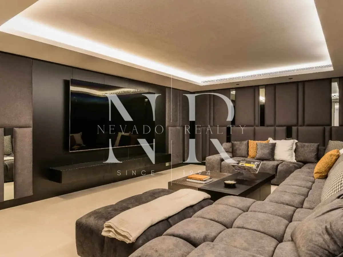 Villa in La Quinta Urbanization for sale