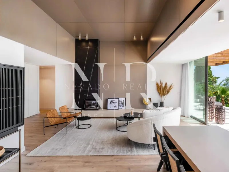 Mediterranean style villa in El Paraiso Alto for sale