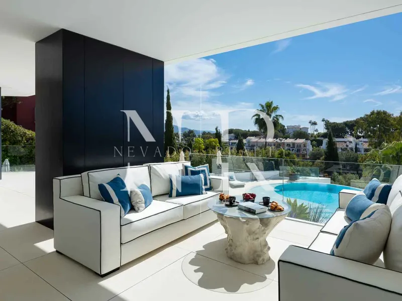 Villa in Urbanisation El Herrojo with panoramic views for sale