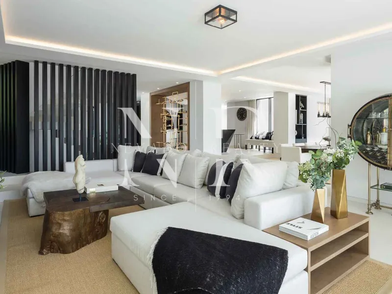 Villa in Urbanisation El Herrojo with panoramic views for sale