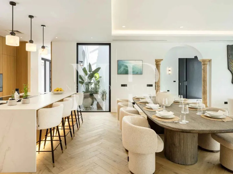 Completely renovated villa in Urbanisation El Herrojo for sale