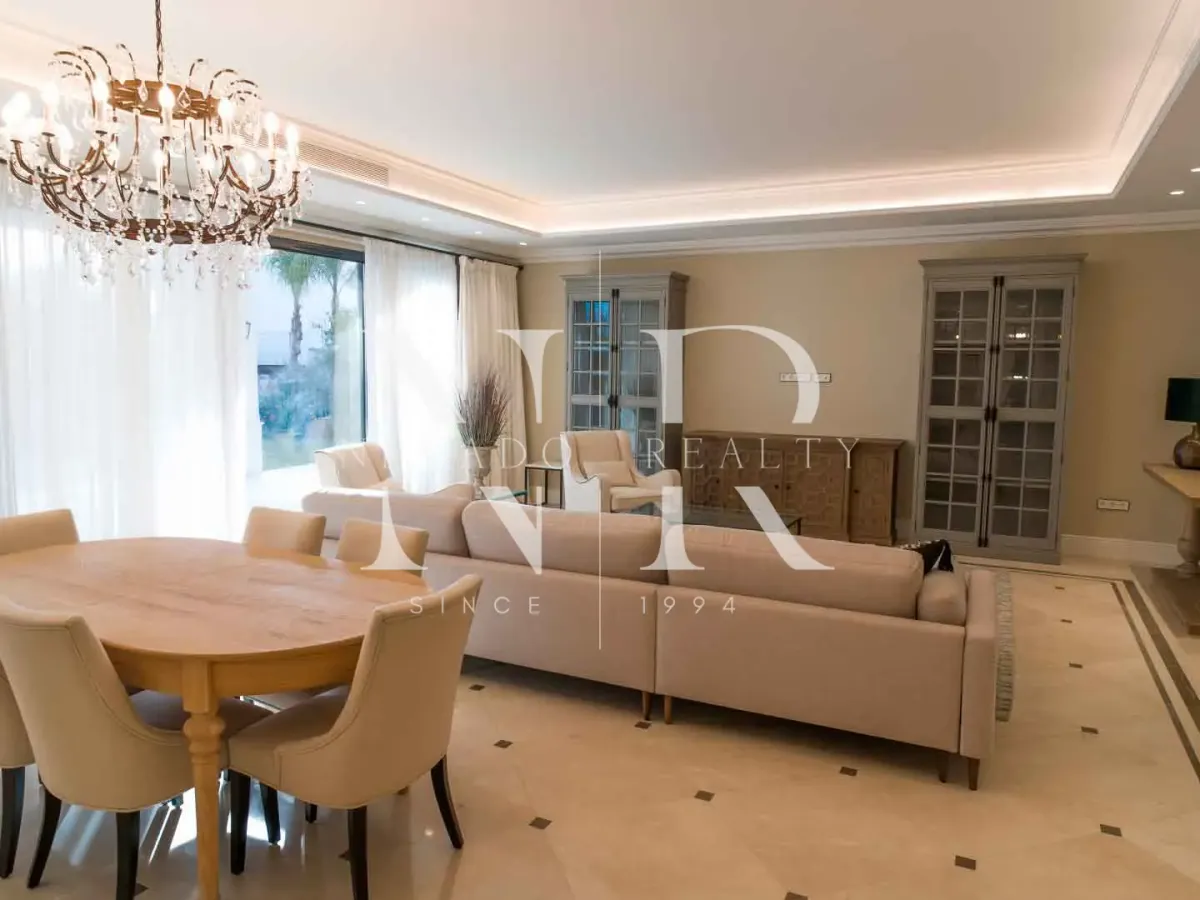 Villa in Los Flamingos Golf Urbanization for sale